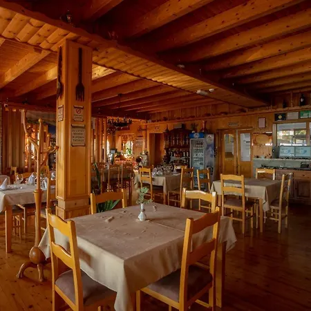 Hotel Old House Canaj