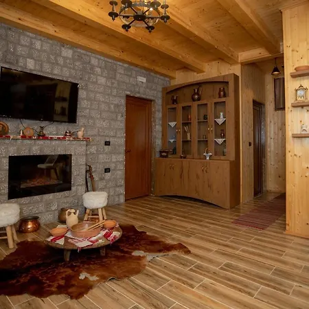Old House Hotel 3*