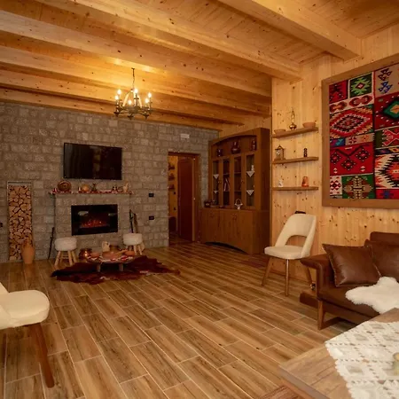 Old House Hotell
