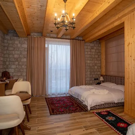 Old House Canaj