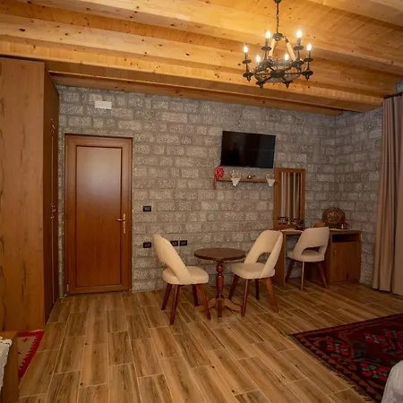 Old House 3* Canaj