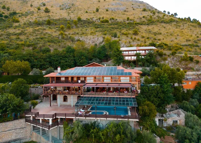 酒店 Old House Canaj