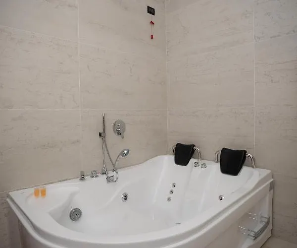 酒店 Old House Canaj